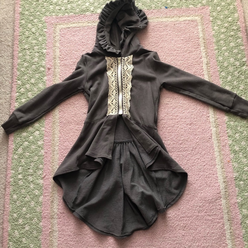 Persnickety jacket